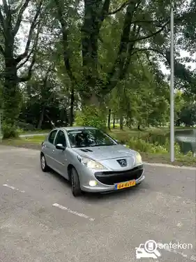 Peugeot 206 75 2011