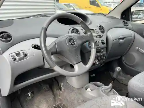 Toyota Yaris 1.3 2000