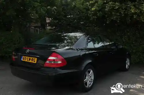 Mercedes-Benz E 200 2003