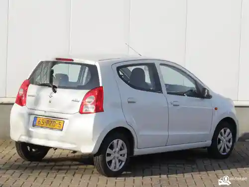 Suzuki Alto 1.0 2011