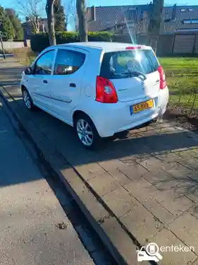 Suzuki Alto 1.0 2011
