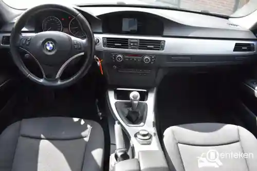 BMW 318i Touring 2007