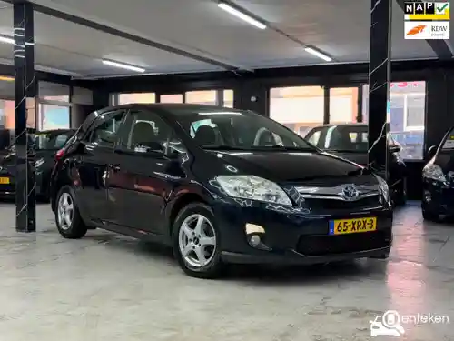 Toyota Auris 1.8 Hybrid 2012