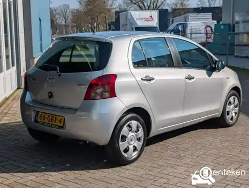 Toyota Yaris 1.3 2008