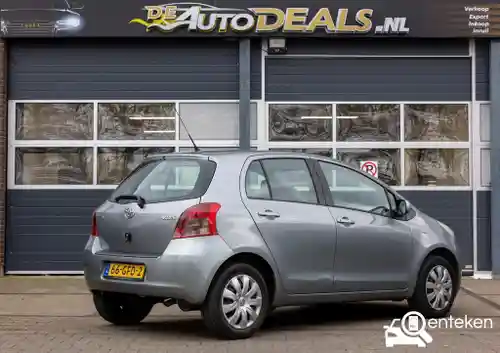 Toyota Yaris 1.3 2008