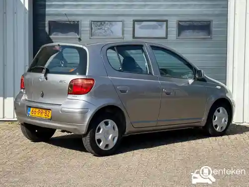 Toyota Yaris 1.3 2004