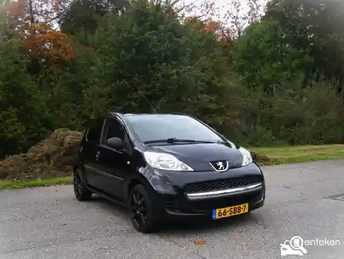 Peugeot 107 1.0 70 2011