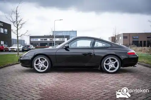 Porsche 911 Carrera Coupé 1998