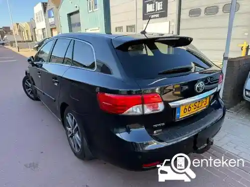 Toyota Avensis 1.8 2012