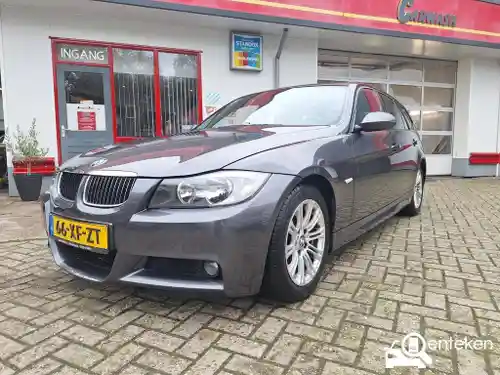 BMW 318i Touring 2007