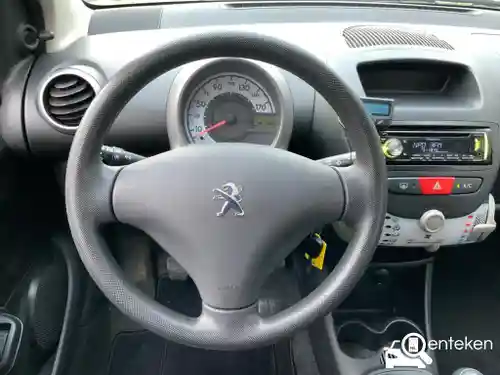 Peugeot 107 1.0 68 2012