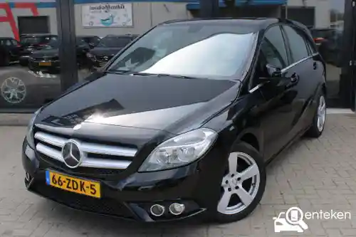 Mercedes-Benz B 180 2012