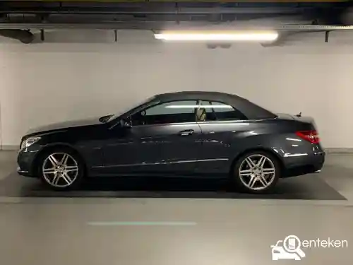 Mercedes-Benz E 250 CGI BlueEFFICIENCY Cabriolet 2010