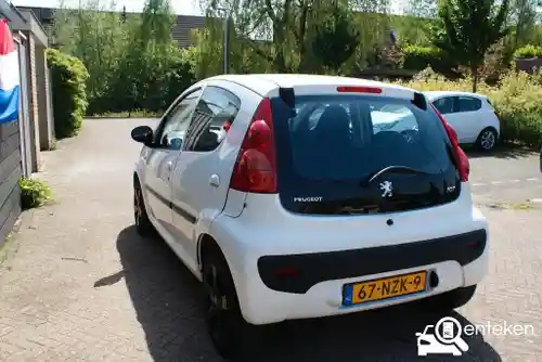 Peugeot 107 1.0 70 2011