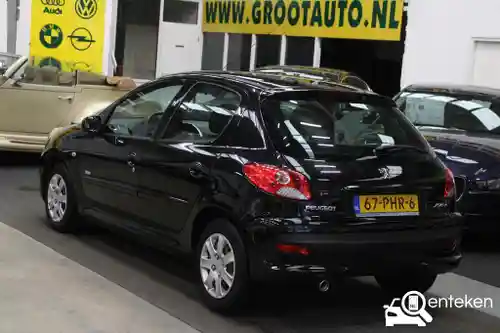 Peugeot 206 75 2011