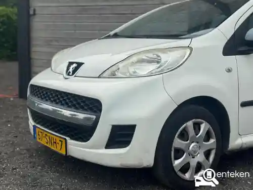 Peugeot 107 1.0 70 2011