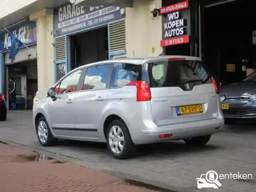 Peugeot 5008 120 VTi 2010