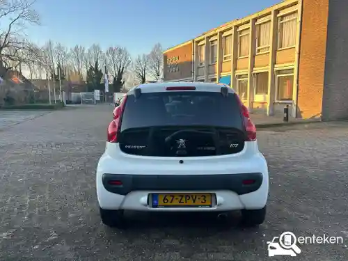 Peugeot 107 1.0 68 2013