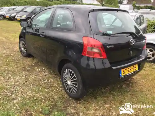 Toyota Yaris 1.3 2008