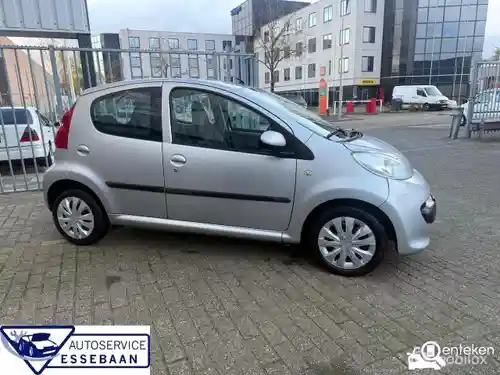 Peugeot 107 1.0 70 2008