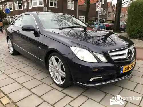 Mercedes-Benz E 350 CGI BlueEFFICIENCY Coupé 2009