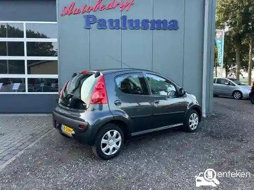 Peugeot 107 1.0 70 2011