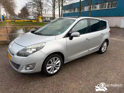 Renault Grand Scénic TCe 130 2012
