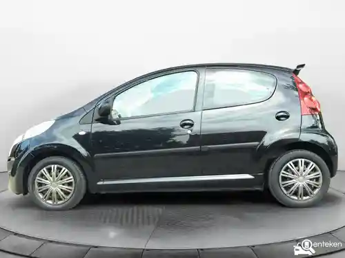 Peugeot 107 1.0 68 2012