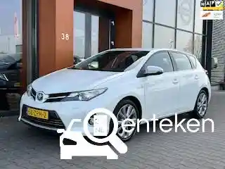 Toyota Auris 1.8 Hybrid 2013