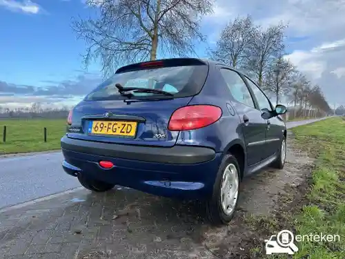 Peugeot 206 75 2000