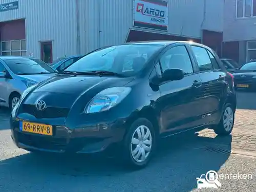 Toyota Yaris 1.0 2011