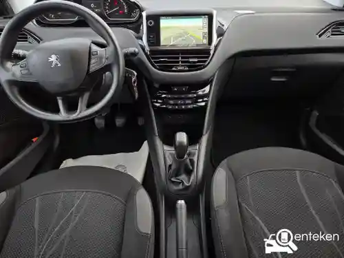 Peugeot 208 1.2 PureTech 82 2013