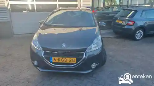Peugeot 208 1.2 PureTech 82 2013