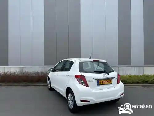 Toyota Yaris 1.0 2013