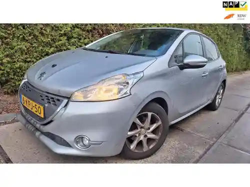 Peugeot 208 1.4 e-HDi 68 2013