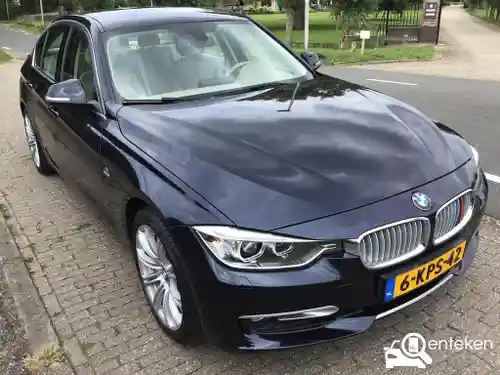 BMW 320i 2013