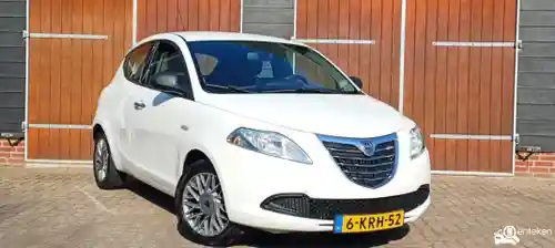 Lancia Ypsilon 0.9 TwinAir Turbo 8v p 2013