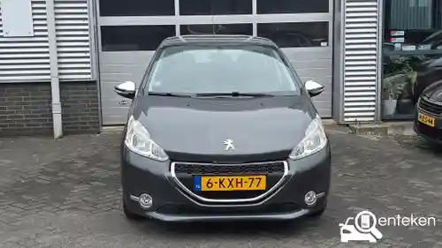 Peugeot 208 1.2 PureTech 82 2013