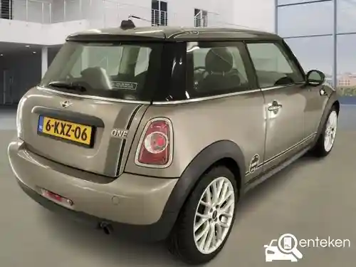 MINI  One malist 2013