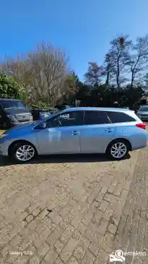 Toyota Auris Touring Sports 1.8 Hybrid 2013