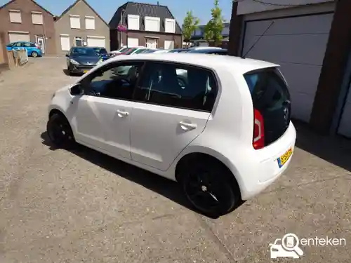 VW up! 1.0 BMT 2013