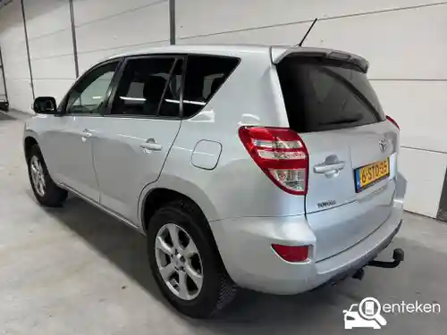 Toyota RAV4 2.0 2010