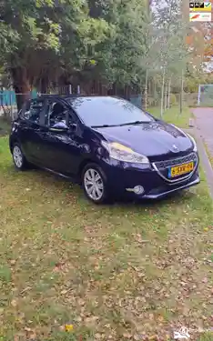 Peugeot 208 1.2 PureTech 82 2013