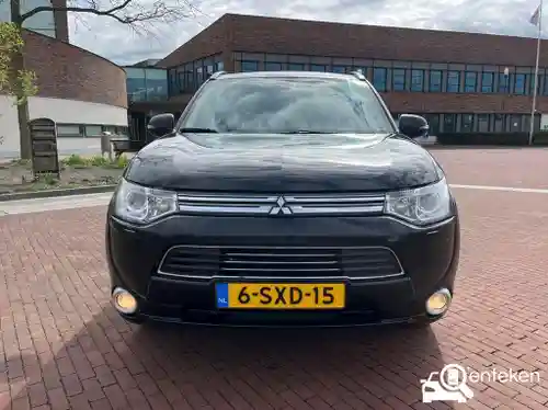 Mitsubishi Outlander 2.0 Plug-In Hybrid 2013