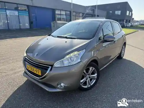 Peugeot 208 1.2 PureTech 82 2014