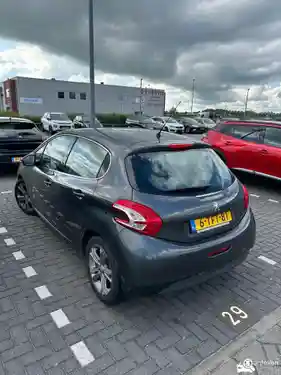 Peugeot 208 1.2 PureTech 82 2014
