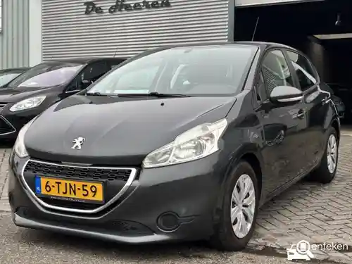 Peugeot 208 1.2 PureTech 82 2012