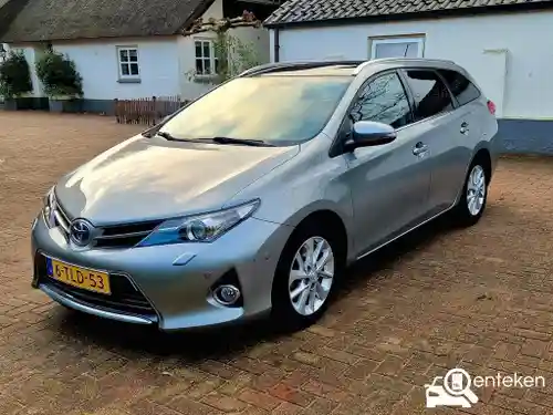Toyota Auris Touring Sports 1.8 Hybrid 2014