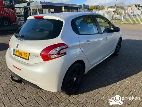 Peugeot 208 1.2 PureTech 82 2014