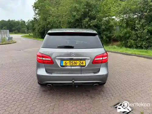 Mercedes-Benz B 180 2014
